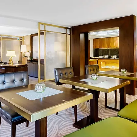 Hilton 5*