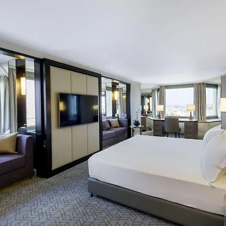 Hotell Hilton 5*