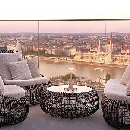 Hilton 5*