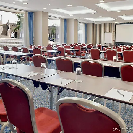 Ξενοδοχείο Hilton 5*