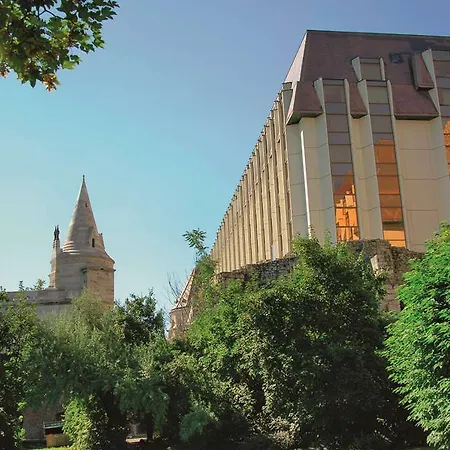 Hotell Hilton 5*
