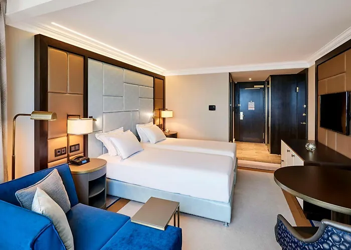 Hilton Ξενοδοχείο 5*